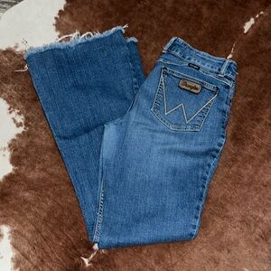 Women’s wrangler jeans 11/12x34